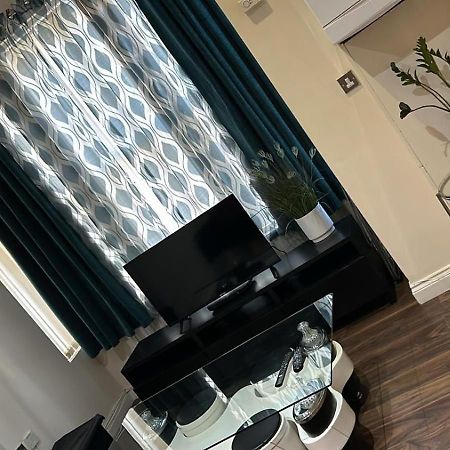 Luxurious 2 Bed Apartment Bedford Ngoại thất bức ảnh