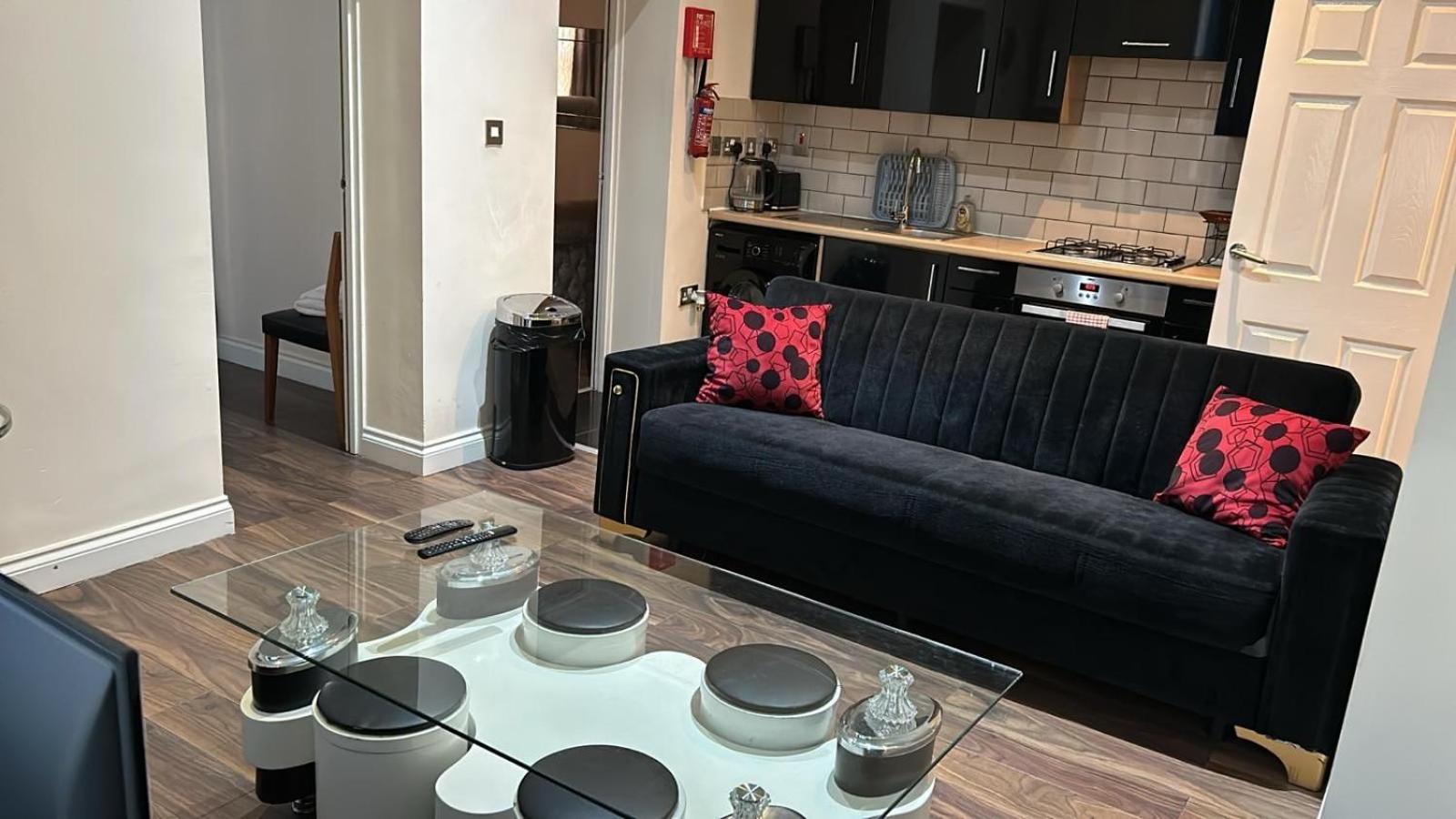 Luxurious 2 Bed Apartment Bedford Ngoại thất bức ảnh